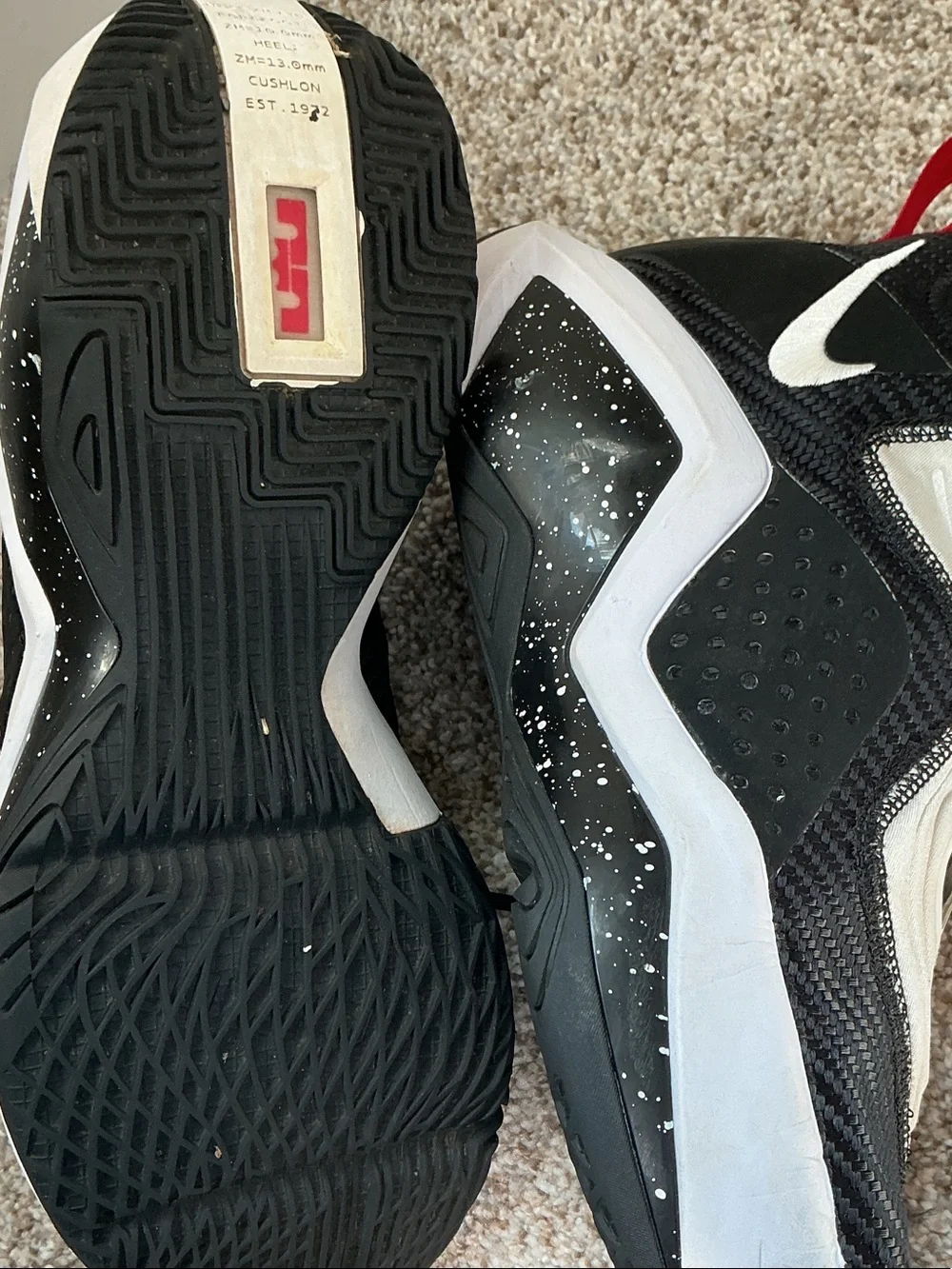 Nike lightweight slip